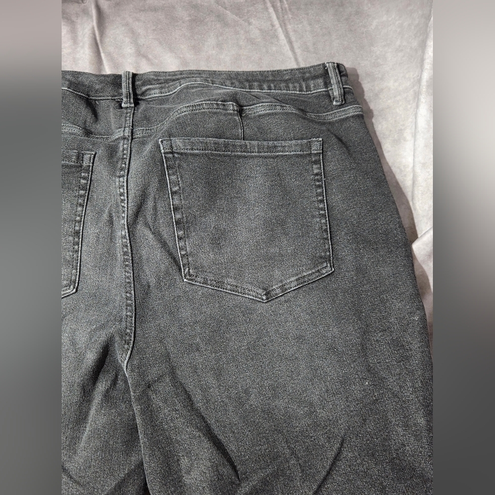 Lane Bryant Signature Fit Mid Rise Skinny Black Jeans Plus Size 26P EUC - Picture 9 of 9